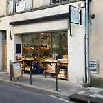 Escale Citadine Au Centre D\'Avignon, Climatisation, Appartement De Charme, Spacieux Et Lumineux
