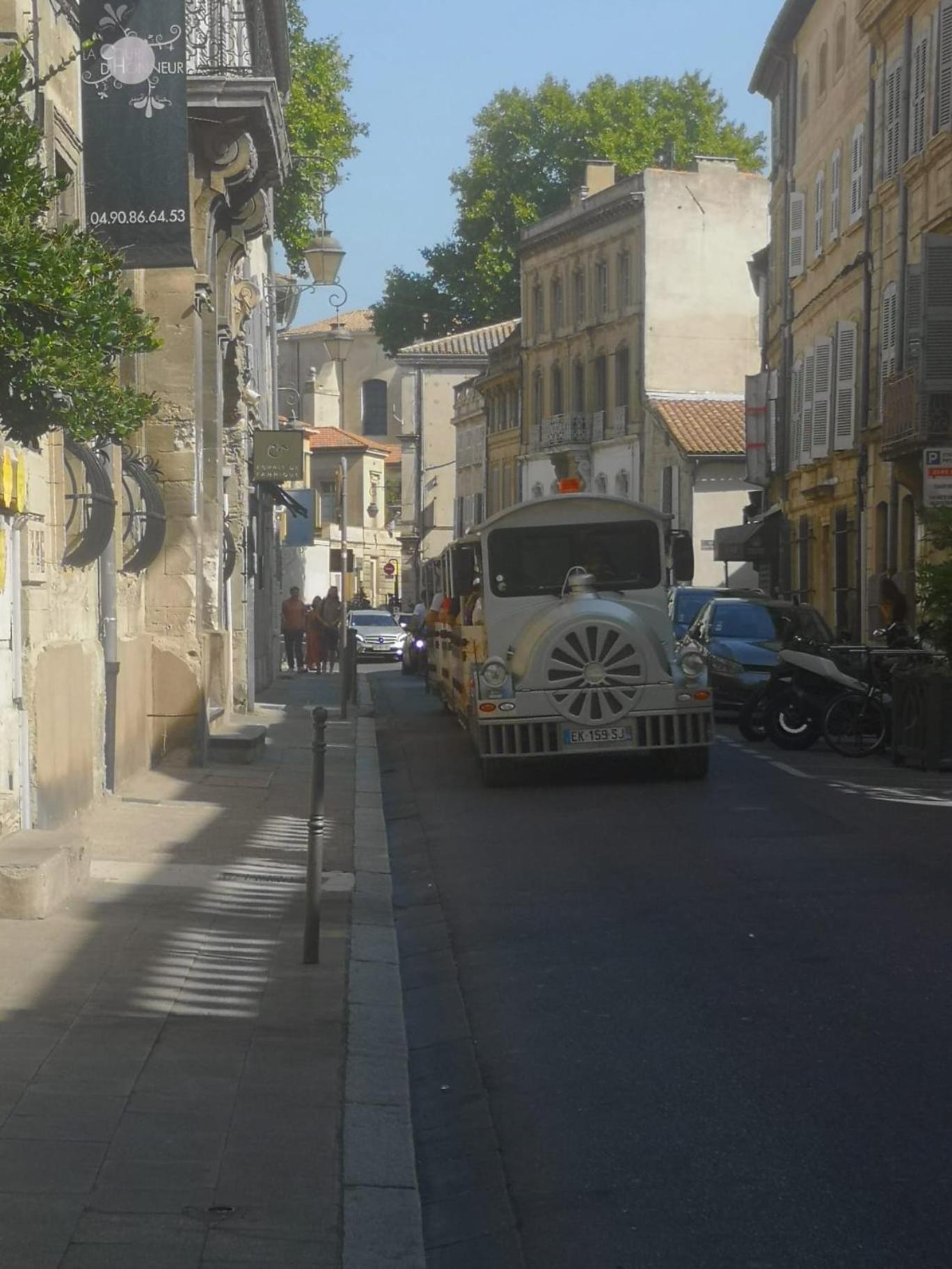 Escale Citadine Au Centre D'avignon, Climatisation, De Charme, Spacieux Et Lumineux Apartment Avignon